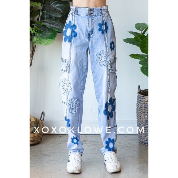 Oli & Hali Daisy Patched Frayed Edge Stretch Cargo Jeans Relaxed Fit - Picture 5 of 16